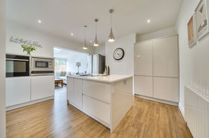 Kitchen diner angle 1- click for photo gallery